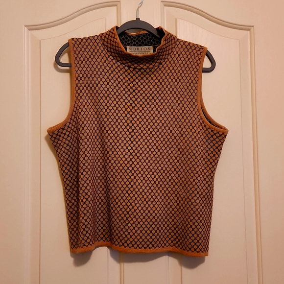 Rich classy sweater vest by Norton. Tan & black size XL this feels luxurious - Picture 1 of 1